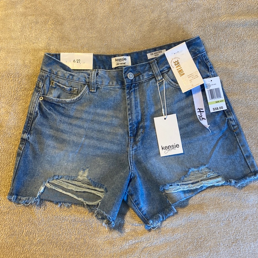 NWT Kenzie “The High Rise Short” 4/27 True Vintage Look👍🏻
